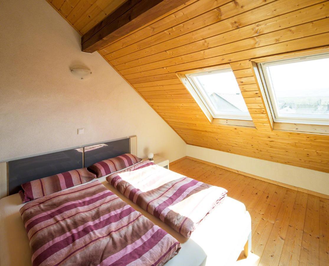 Ferienwohnung Sauvignon Blanc Weingut Zur Burg Klusserath Екстер'єр фото